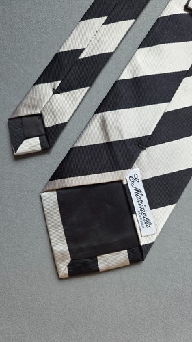 New silk tie - new, e.